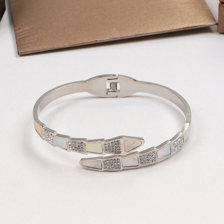 Classic bangles Gold Silver designer snake bracelet Cuff bangle nlay gypsophila Diamond Bracelets Womens Mens Love wedding Jewelry Gift Dont fade
Classic bangles Gold Silver designer snake bracelet Cuff bangle nlay gypsophila Diamond Bracelets Womens Mens Love wedding Jewelry Gift Dont fade