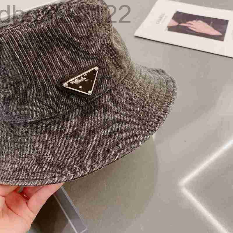 designer Denim canvas cap Summer beach sun protection large brim empty top hat women's black white in hand yellow ZQY3, Blue
designer Denim canvas cap Summer beach sun protection large brim empty top hat women's black white in hand yellow ZQY3, Blue