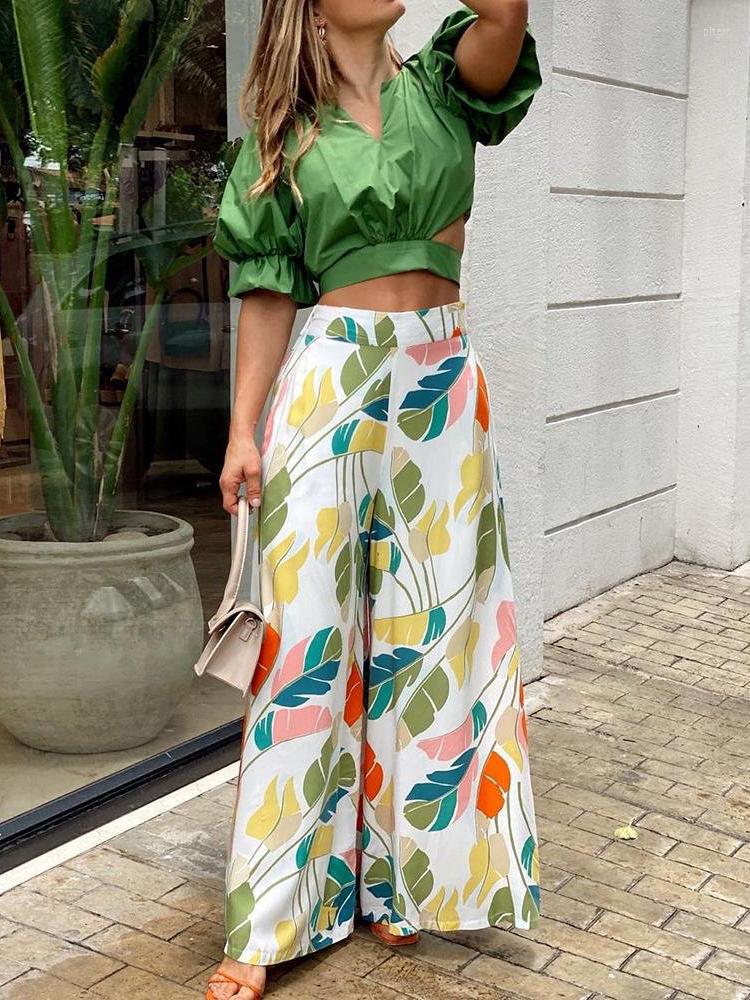 Women' Two Piece Pants V Neck Tops High Waist Printed Suit Women Short Wide Leg Outfits Elegant Ladies Puff Sleeve Chic Matching Set, 02 green
Women' Two Piece Pants V Neck Tops High Waist Printed Suit Women Short Wide Leg Outfits Elegant Ladies Puff Sleeve Chic Matching Set, 02 green