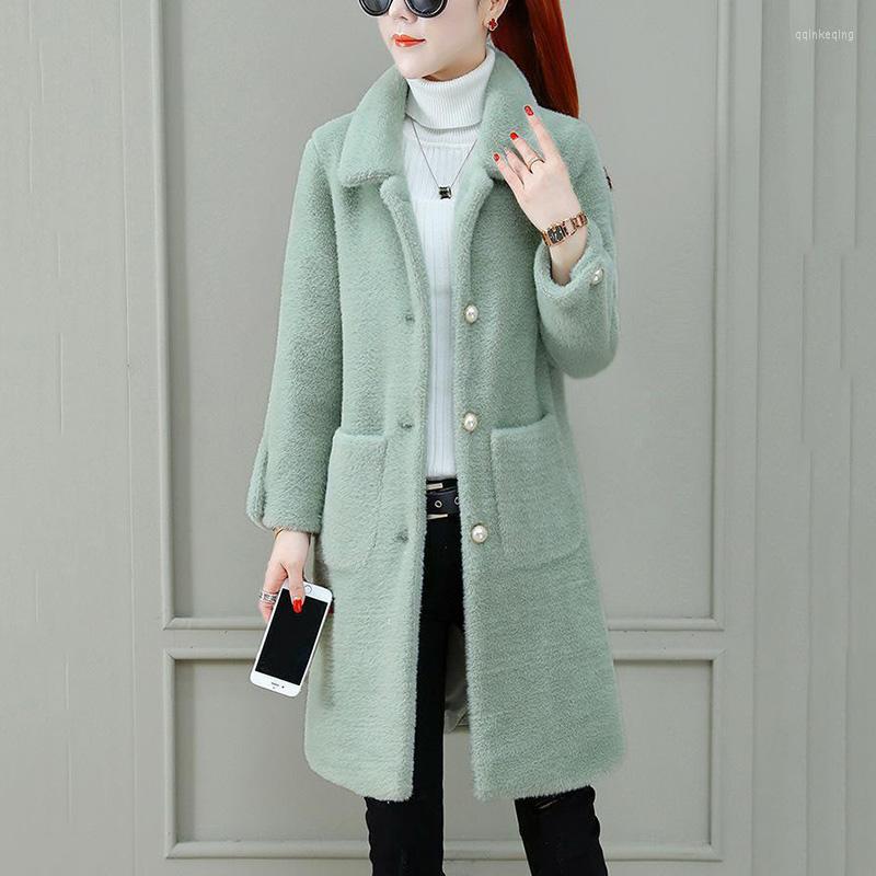Women's Wool 2023 Ladies Woolen Coat Thickened Autumn And Winter Imitation Mink Velvet Women's Mid-length
Women's Wool 2023 Ladies Woolen Coat Thickened Autumn And Winter Imitation Mink Velvet Women's Mid-length