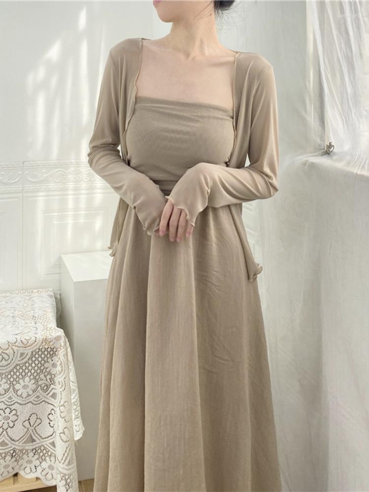 Women's T Shirts Fashion 2023 Women Autumn Mesh Slim Long Sleeved Skinny Cardigan Edible Tree V-Neck Coat Tops Female A1M2, Khaki
Women's T Shirts Fashion 2023 Women Autumn Mesh Slim Long Sleeved Skinny Cardigan Edible Tree V-Neck Coat Tops Female A1M2, Khaki