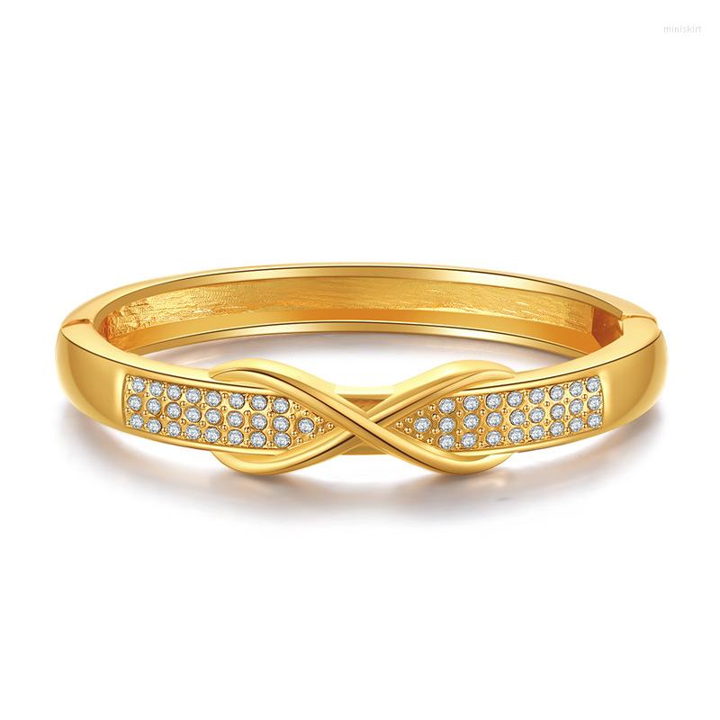 Bangle 2023 Trendy European Classic Europe Famous Luxury Jewelry Bracelets For Women Geometric Crystal Bangles
Bangle 2023 Trendy European Classic Europe Famous Luxury Jewelry Bracelets For Women Geometric Crystal Bangles