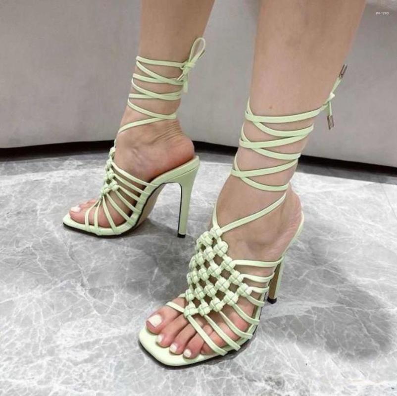 Sandals 2023 European Fashion Hand-woven Hollow Women's Shoes Stiletto Heel Ankle Strap High-heeled 11cm Sandal Women, Black
Sandals 2023 European Fashion Hand-woven Hollow Women's Shoes Stiletto Heel Ankle Strap High-heeled 11cm Sandal Women, Black