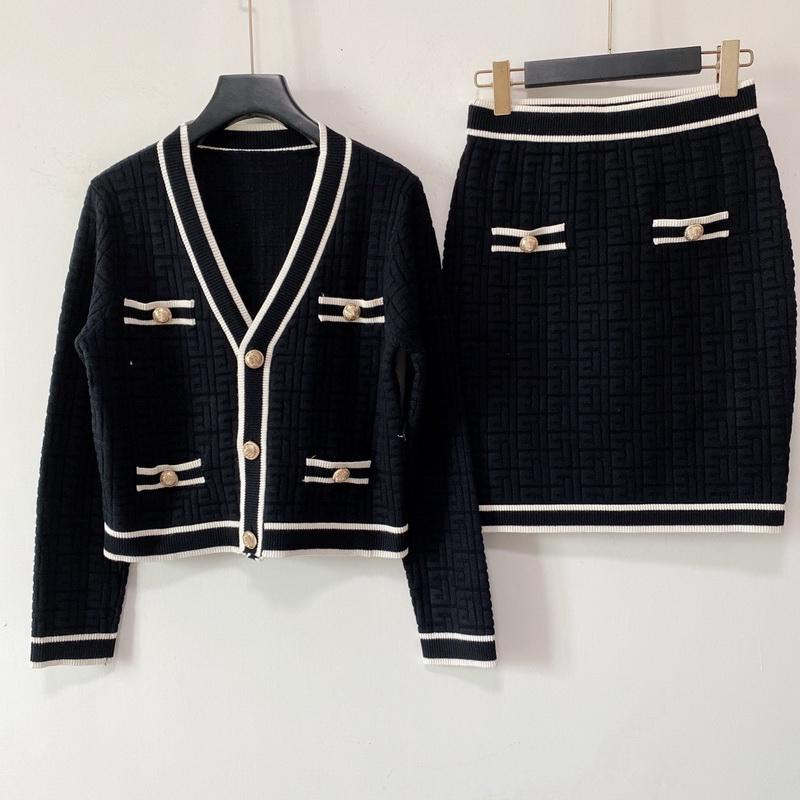 Casual Dresses 2021 Summer Casual Dresses Sweater Skir Two Pieces Skirt Short Sleeves Knitted Cloth Luxury Designer Clothes Causual Wea Hdft, Silical gel
Casual Dresses 2021 Summer Casual Dresses Sweater Skir Two Pieces Skirt Short Sleeves Knitted Cloth Luxury Designer Clothes Causual Wea Hdft, Silical gel