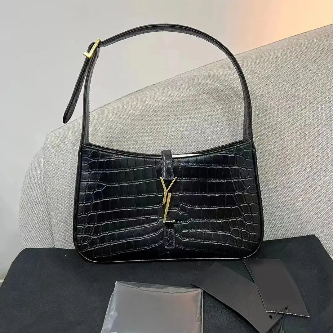 Women's underarm LE 5 A 7 bag yslity Luxury Designer handbag classic flap caviar quality Purses mens lady clutch Crossbody envelope messenger Bags totes hobo wallets, Blue
Women's underarm LE 5 A 7 bag yslity Luxury Designer handbag classic flap caviar quality Purses mens lady clutch Crossbody envelope messenger Bags totes hobo wallets, Blue