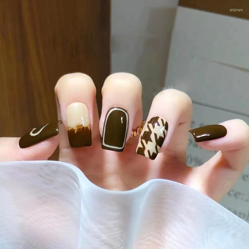False Nails 24Pcs Simple Fake With Glue Glitter Full Cover Nail Tips Checkered Pattern Designs Acrylic Press On, 186
False Nails 24Pcs Simple Fake With Glue Glitter Full Cover Nail Tips Checkered Pattern Designs Acrylic Press On, 186