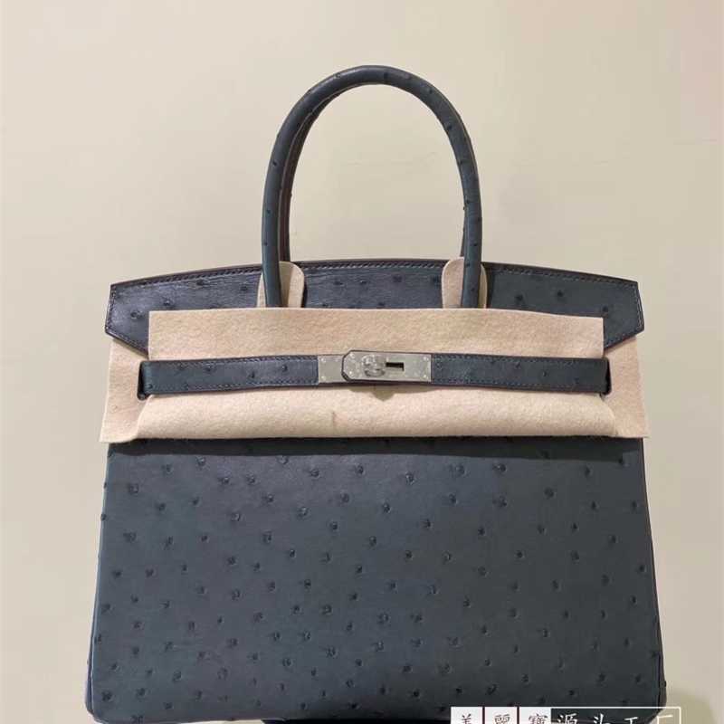 Luxury Bag Birkin Handmade leather ostrich leather 30cm women's large handbag with goat skin silver buckle inside with logo, Gray
Luxury Bag Birkin Handmade leather ostrich leather 30cm women's large handbag with goat skin silver buckle inside with logo, Gray
