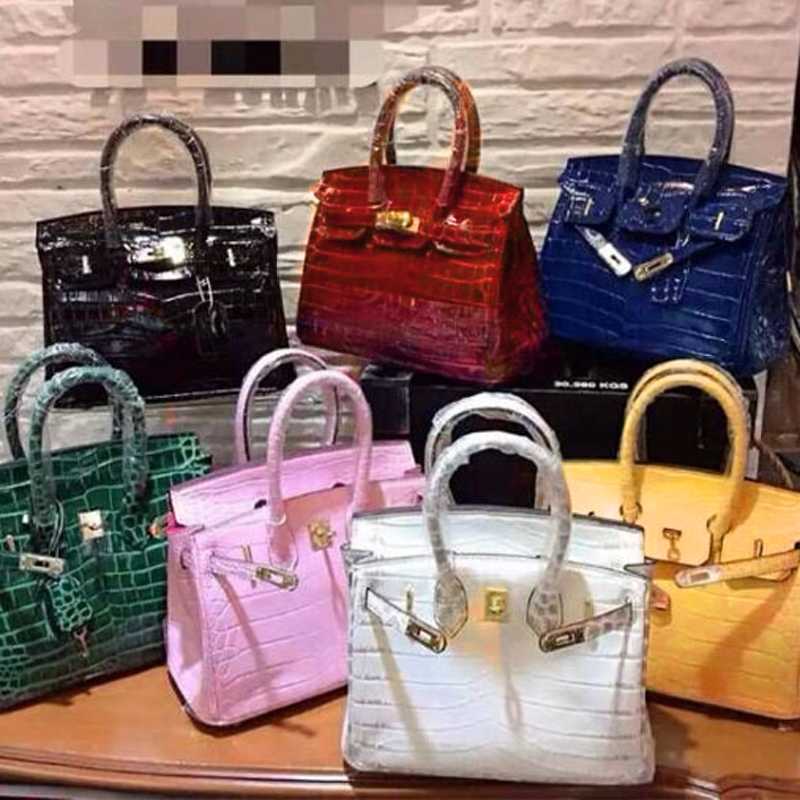 Luxury Bag Birkin 2023 new fashion women's portable large fashion shoulder messenger alligator carrie with logo, Rice white trumpet
Luxury Bag Birkin 2023 new fashion women's portable large fashion shoulder messenger alligator carrie with logo, Rice white trumpet