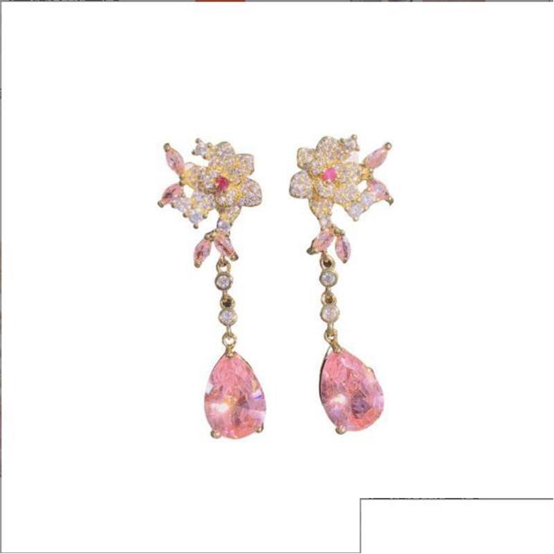 Dangle Chandelier Flower Goldplated Threensional Rose Pink Dropshaped Crystal Long Chain 2022 New Niche Design Inlaid Gemstone Dro Dhjzo
Dangle Chandelier Flower Goldplated Threensional Rose Pink Dropshaped Crystal Long Chain 2022 New Niche Design Inlaid Gemstone Dro Dhjzo
