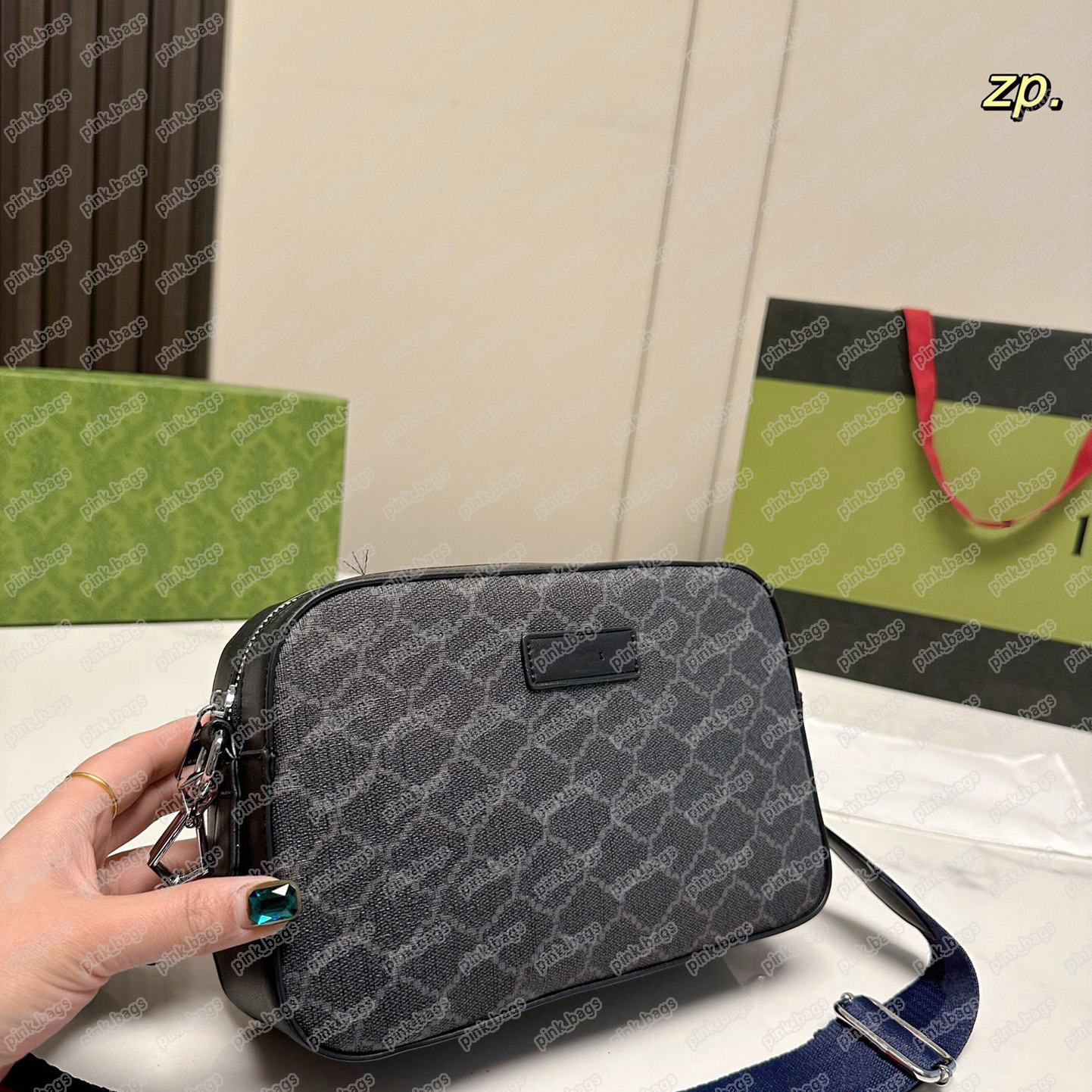 Luxury Fashion Womens Camera Bag Ladies Bag Handbag Mens Designer Small Crossbody Purse Mini Marc Women Shoulder Bags Messenger 2303131BF, Gu1
Luxury Fashion Womens Camera Bag Ladies Bag Handbag Mens Designer Small Crossbody Purse Mini Marc Women Shoulder Bags Messenger 2303131BF, Gu1