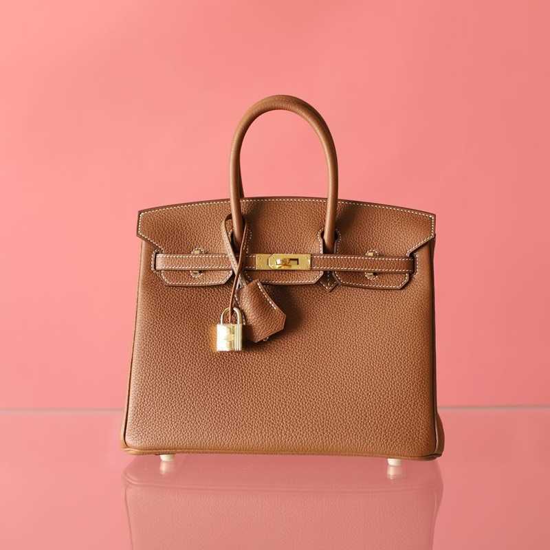 Luxury Bag Birkin Horse craftsman's handmade handbag litchi pattern togo calf leather multiple sizes with logo, Silver clasp
Luxury Bag Birkin Horse craftsman's handmade handbag litchi pattern togo calf leather multiple sizes with logo, Silver clasp