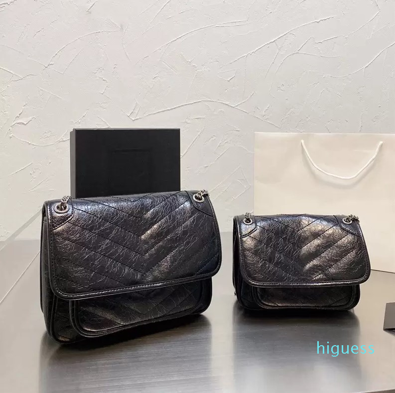 Designer-Ni-ki Vintage Calfskin Leather Chain Shoulder Bags Clutch Flap Bag Desinger Crossbody Letter Logo Womens Shopping Handbag Totes Purse, Black with lambswool
Designer-Ni-ki Vintage Calfskin Leather Chain Shoulder Bags Clutch Flap Bag Desinger Crossbody Letter Logo Womens Shopping Handbag Totes Purse, Black with lambswool