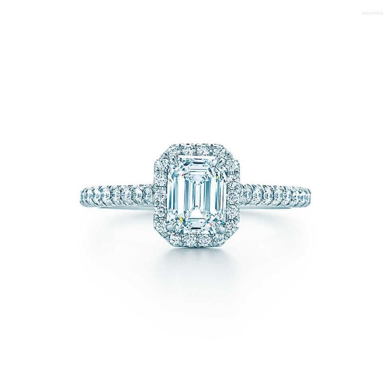 Cluster Rings Fabulous 18K White Gold Au750 Ring 2CT Emerald Cut Diamond Promise Wedding Anniversary
Cluster Rings Fabulous 18K White Gold Au750 Ring 2CT Emerald Cut Diamond Promise Wedding Anniversary