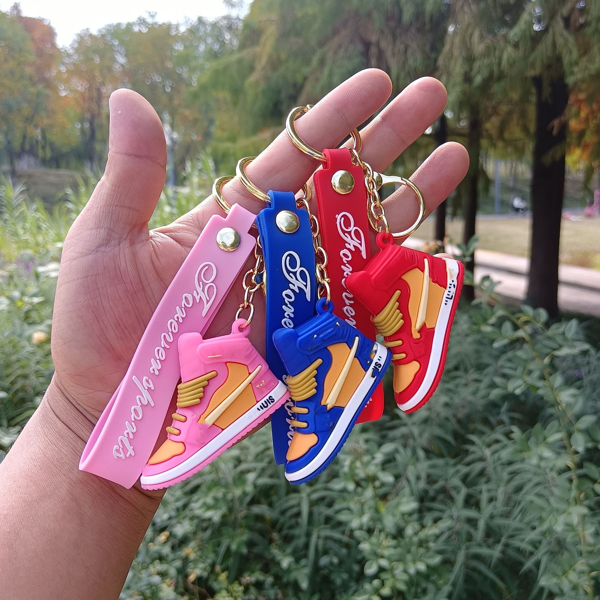 Creative Mini Basketball Shoes Keychain Party Gift Stereoscopic Model Sneakers Keychains Car Schoolbag Pendant Key Ring Gift 6style
Creative Mini Basketball Shoes Keychain Party Gift Stereoscopic Model Sneakers Keychains Car Schoolbag Pendant Key Ring Gift 6style