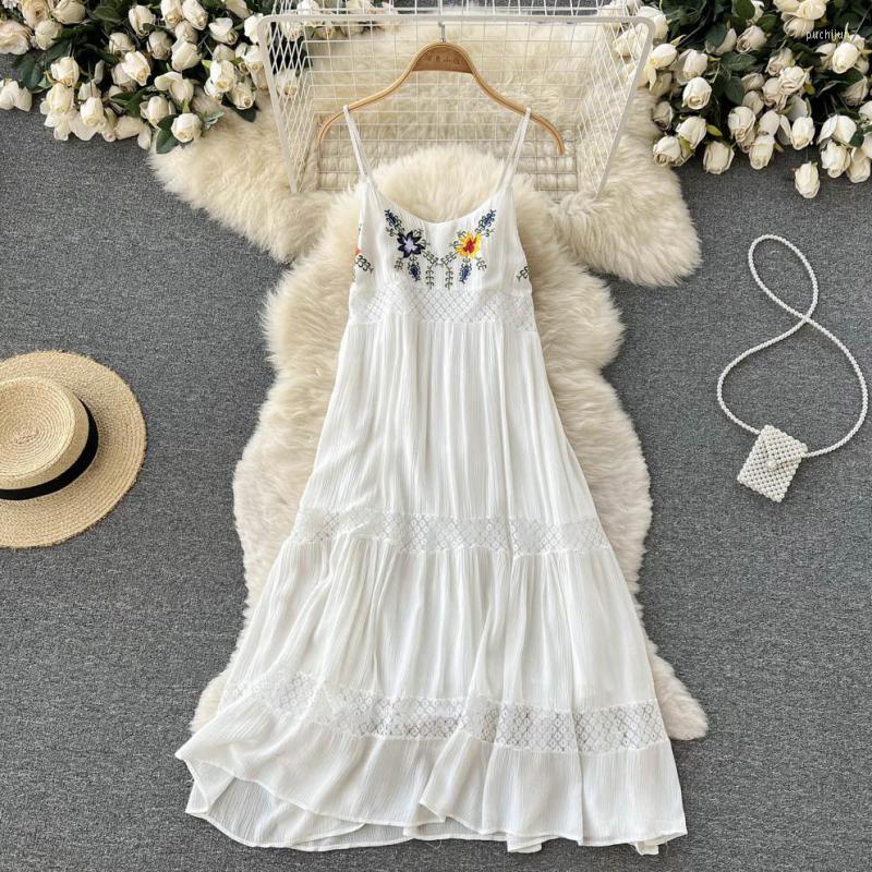 Casual Dresses ZCWXM 2023 Spring Bohemian Dress Women Suspenders V-Neck Embroidery Robe Sexy Summer Off Shoulder Vintage Long White, Beige
Casual Dresses ZCWXM 2023 Spring Bohemian Dress Women Suspenders V-Neck Embroidery Robe Sexy Summer Off Shoulder Vintage Long White, Beige