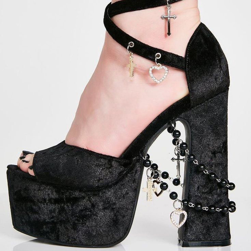 Sandals Black Velvet Cross heart Chains Decor Chunky Heel Peep Toe Platform Pearl Women Shoe Strap Buckle Sandalias 230313
Sandals Black Velvet Cross heart Chains Decor Chunky Heel Peep Toe Platform Pearl Women Shoe Strap Buckle Sandalias 230313