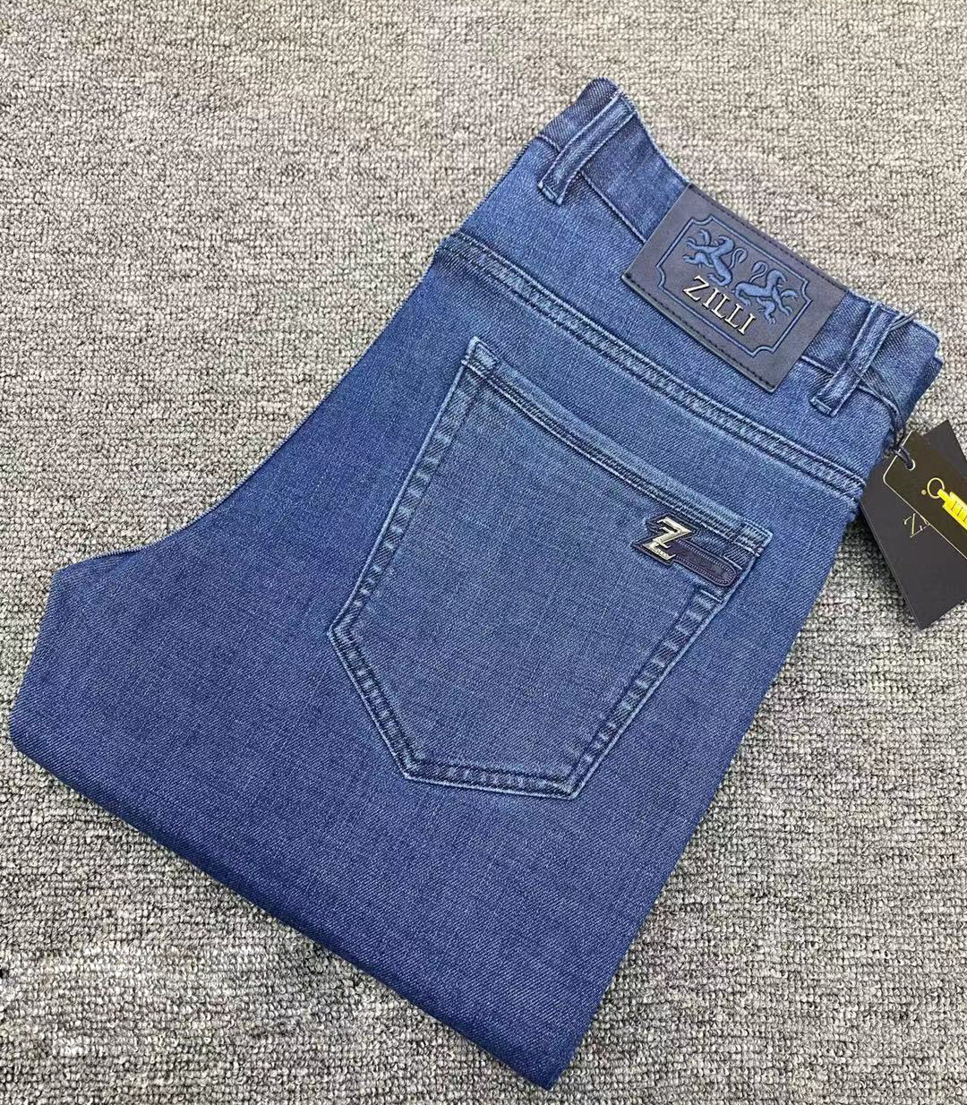 Men's Jeans BILLIONAIRE Jeans cotton men Autumn winter thick commerce Business elasticity brief designed gentleman 230313, Gray
Men's Jeans BILLIONAIRE Jeans cotton men Autumn winter thick commerce Business elasticity brief designed gentleman 230313, Gray