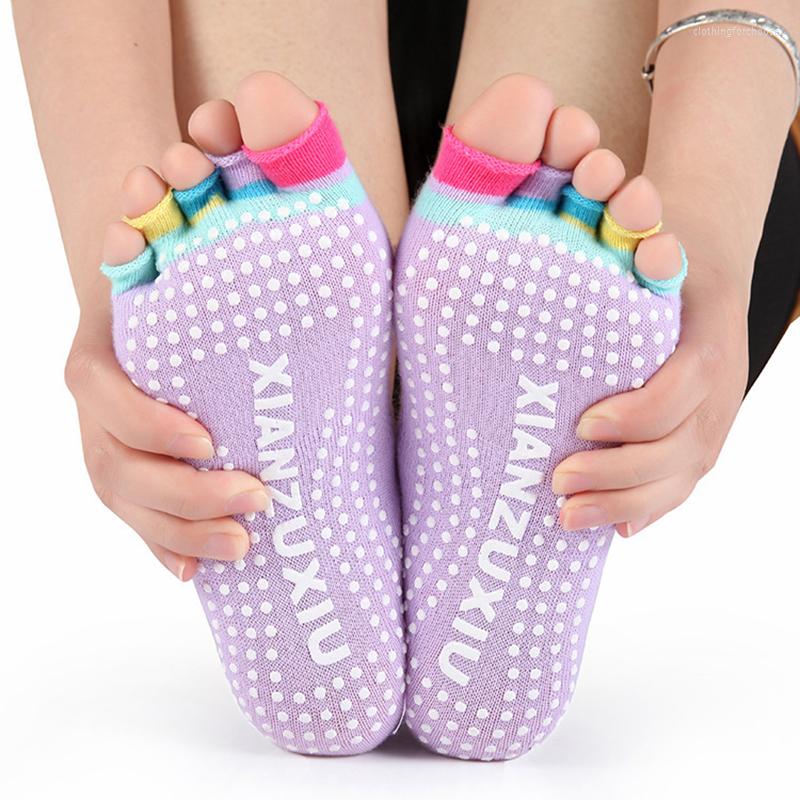 Women Socks Colorful Toes Striped Non Slip Half Toe Grip Five Fingers For Anti-skid Gym Fitness Indoor Sports Woman Sokken, Army green
Women Socks Colorful Toes Striped Non Slip Half Toe Grip Five Fingers For Anti-skid Gym Fitness Indoor Sports Woman Sokken, Army green