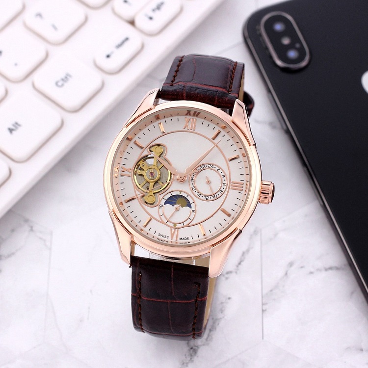 2023 New luxury mens watches Five needle series Large flywheel automatic Mechanical watch designer wristwatches Top luxury brand Genuine leather strap
2023 New luxury mens watches Five needle series Large flywheel automatic Mechanical watch designer wristwatches Top luxury brand Genuine leather strap