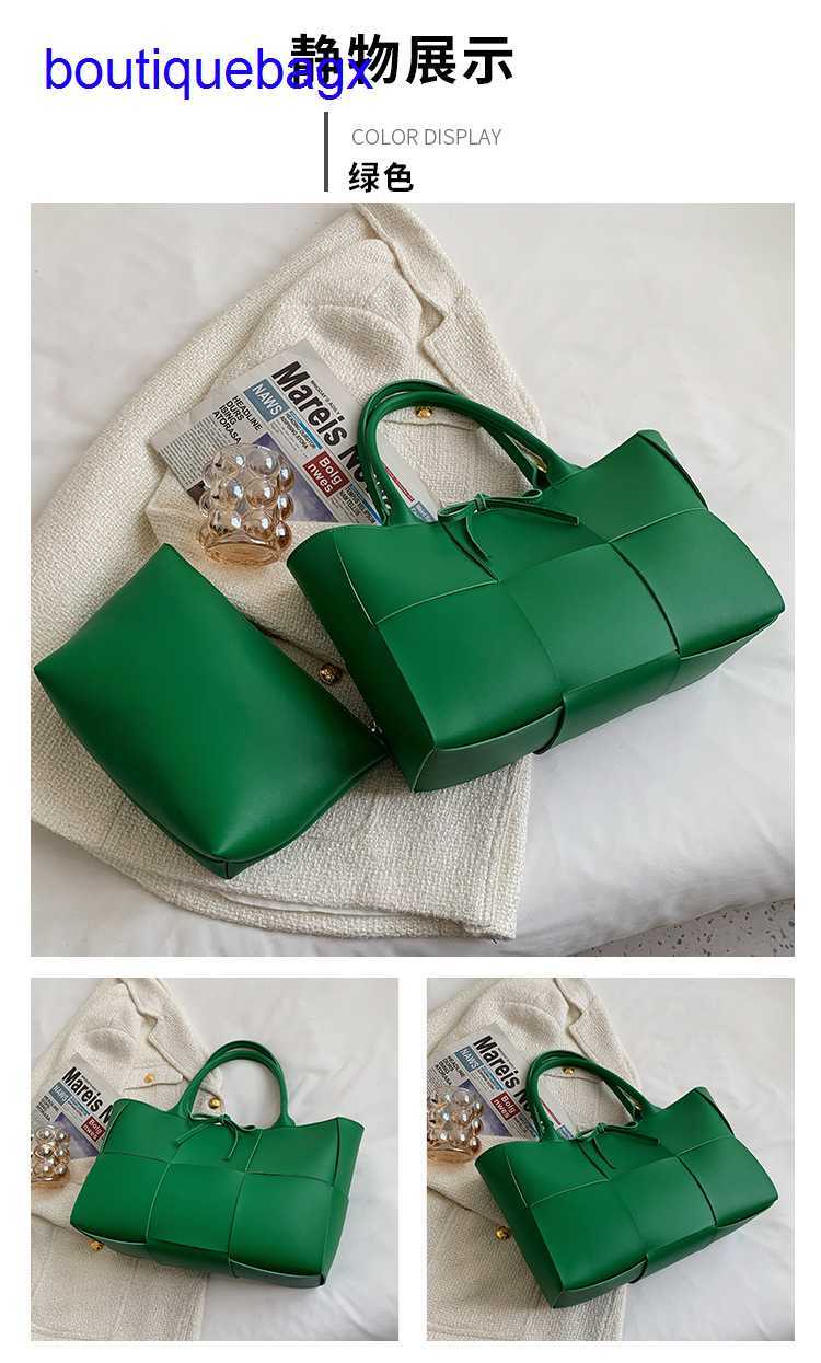 Luxury Bottegss Venetss Arco Evening Bags online store style Women's bag woven hand 2023 new Korean medium texture Single Shoulder With logo QRBF, White6
Luxury Bottegss Venetss Arco Evening Bags online store style Women's bag woven hand 2023 new Korean medium texture Single Shoulder With logo QRBF, White6
