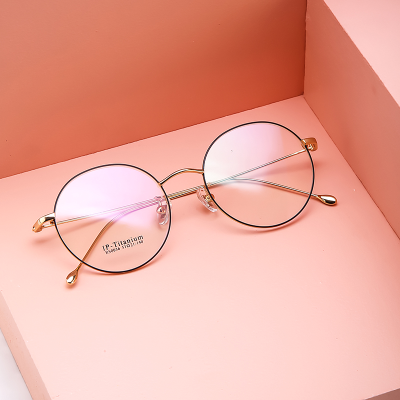 Pure titanium ultra-light thin frame thin leg glasses men's and women's retro polygon Korean version prescription mirror fashion personality Cute round frame
Pure titanium ultra-light thin frame thin leg glasses men's and women's retro polygon Korean version prescription mirror fashion personality Cute round frame