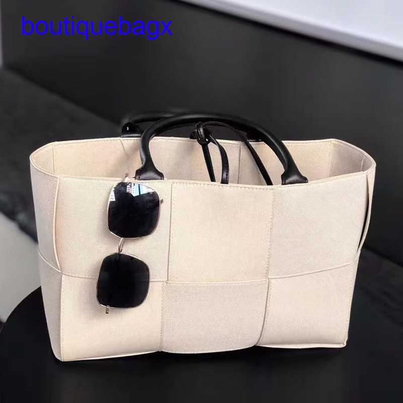 Luxury Bottegss Venetss Arco Evening Bags online store Korea Dongdaemun new tote bag large female capacity Tote Bag versatile wove With logo 2G7L, Creamy-white
Luxury Bottegss Venetss Arco Evening Bags online store Korea Dongdaemun new tote bag large female capacity Tote Bag versatile wove With logo 2G7L, Creamy-white