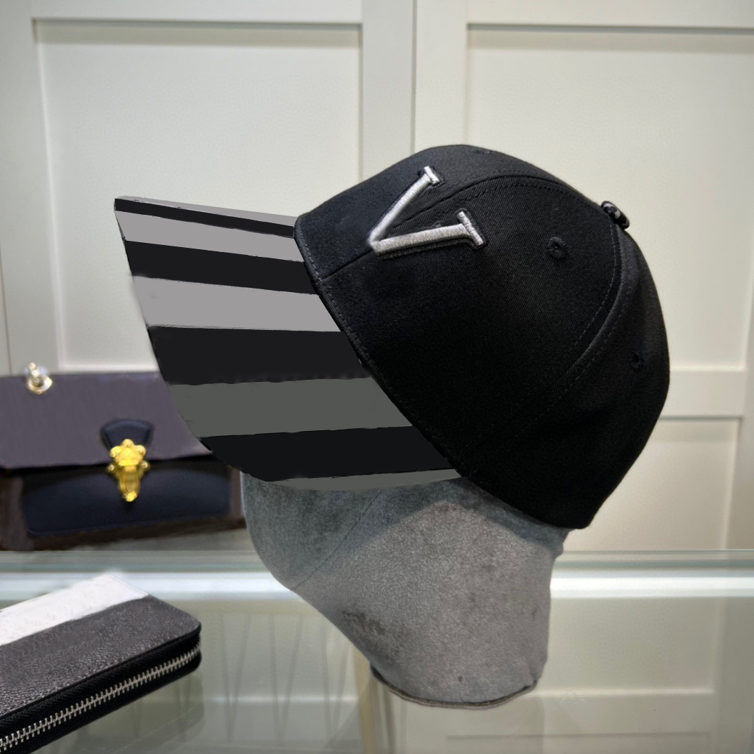Designer Ball Caps Fashion Street Hat Cool Classic Baseball Cap for Man Woman Popular Hats 3 Colors Top Quality, Black
Designer Ball Caps Fashion Street Hat Cool Classic Baseball Cap for Man Woman Popular Hats 3 Colors Top Quality, Black