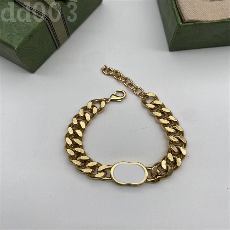 Mens bracelet retro charm designer bracelet for women double letters white big bead letter pendants plated gold bracelets trendy hiphop jewelry ZB012 Q2
Mens bracelet retro charm designer bracelet for women double letters white big bead letter pendants plated gold bracelets trendy hiphop jewelry ZB012 Q2