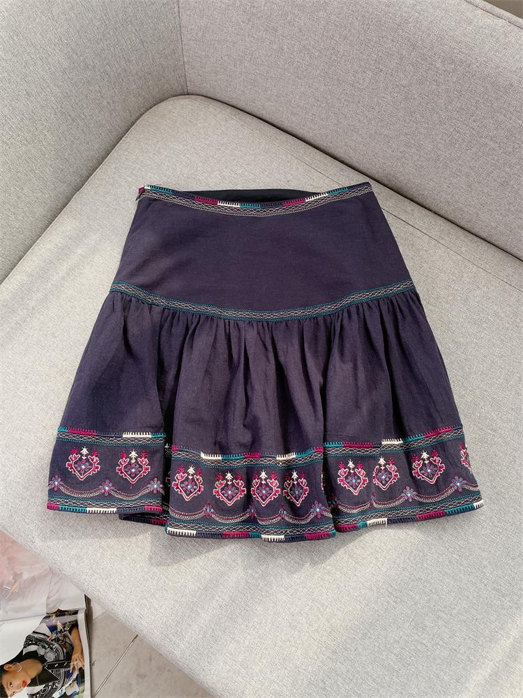 Work Dresses Women Boho Style Cotton Embroidery Top/Skirt - Ladies Stylish Sets On Sale, Only sleeveless top
Work Dresses Women Boho Style Cotton Embroidery Top/Skirt - Ladies Stylish Sets On Sale, Only sleeveless top