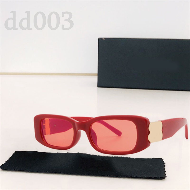 Silver plated letters sunglasses mens glasses father s day thick frame gafas de sol flat lens rectangle polarized designer sunglasses retro ladies elegant PJ025 E23
Silver plated letters sunglasses mens glasses father s day thick frame gafas de sol flat lens rectangle polarized designer sunglasses retro ladies elegant PJ025 E23