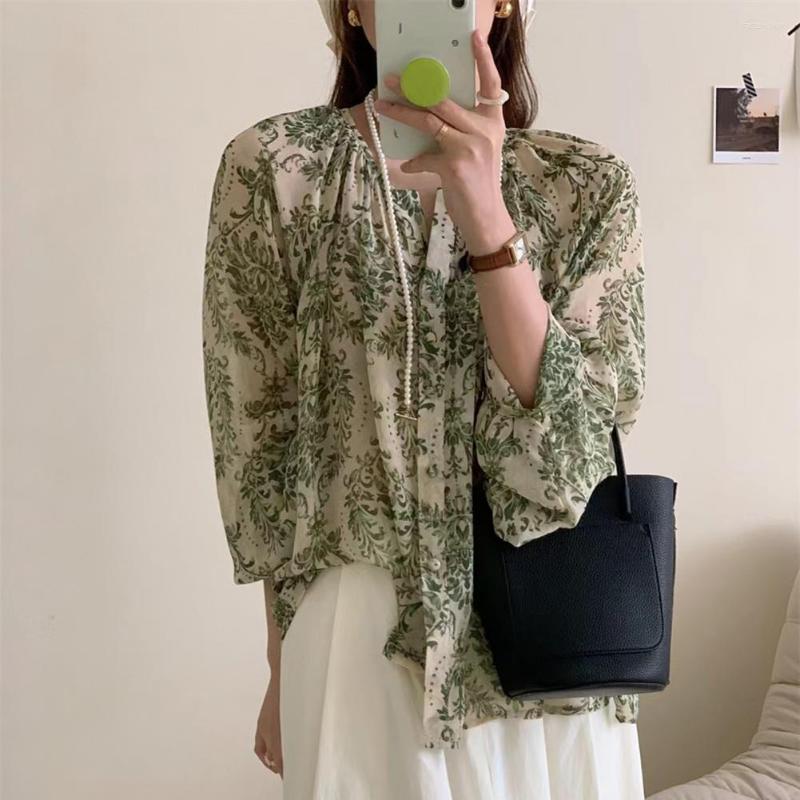 Women's Blouses Women Shirt Lantern Sleeve Loose Casual Vintage Retro Dressing Up Cotton Green Oil Painting Lady Top Female Clothing
Women's Blouses Women Shirt Lantern Sleeve Loose Casual Vintage Retro Dressing Up Cotton Green Oil Painting Lady Top Female Clothing