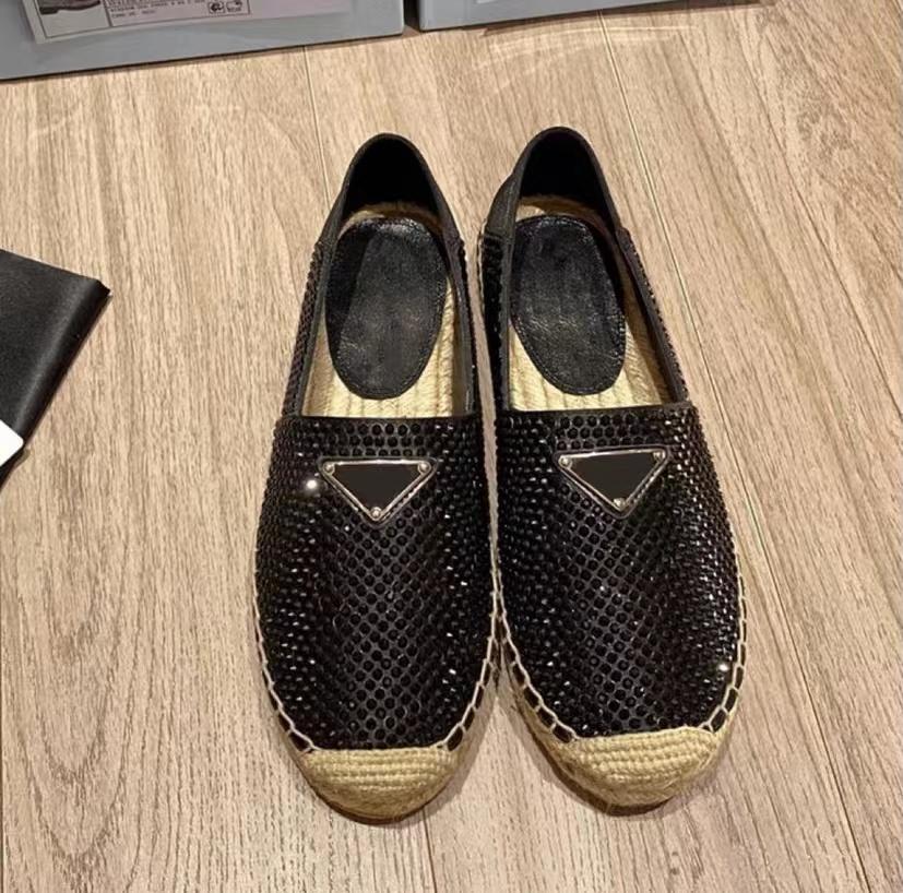 100% leather designer shoes luxury womens loafers laid-back classic soles comfortable trainers Fisherman shoe crystal fashion outdoor set of mouth flat 35-42 with box
100% leather designer shoes luxury womens loafers laid-back classic soles comfortable trainers Fisherman shoe crystal fashion outdoor set of mouth flat 35-42 with box