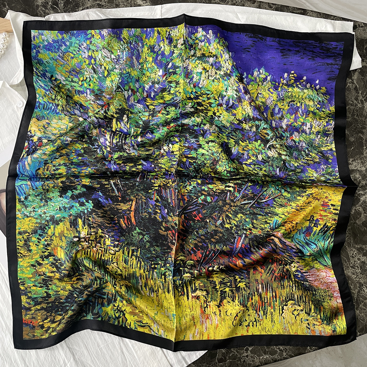 22 colors. 100% Silk Scarf Printed Women's Silk Square Scarf, Headband Printed Men's Beach Scarf 70 * 70cm 88888888888