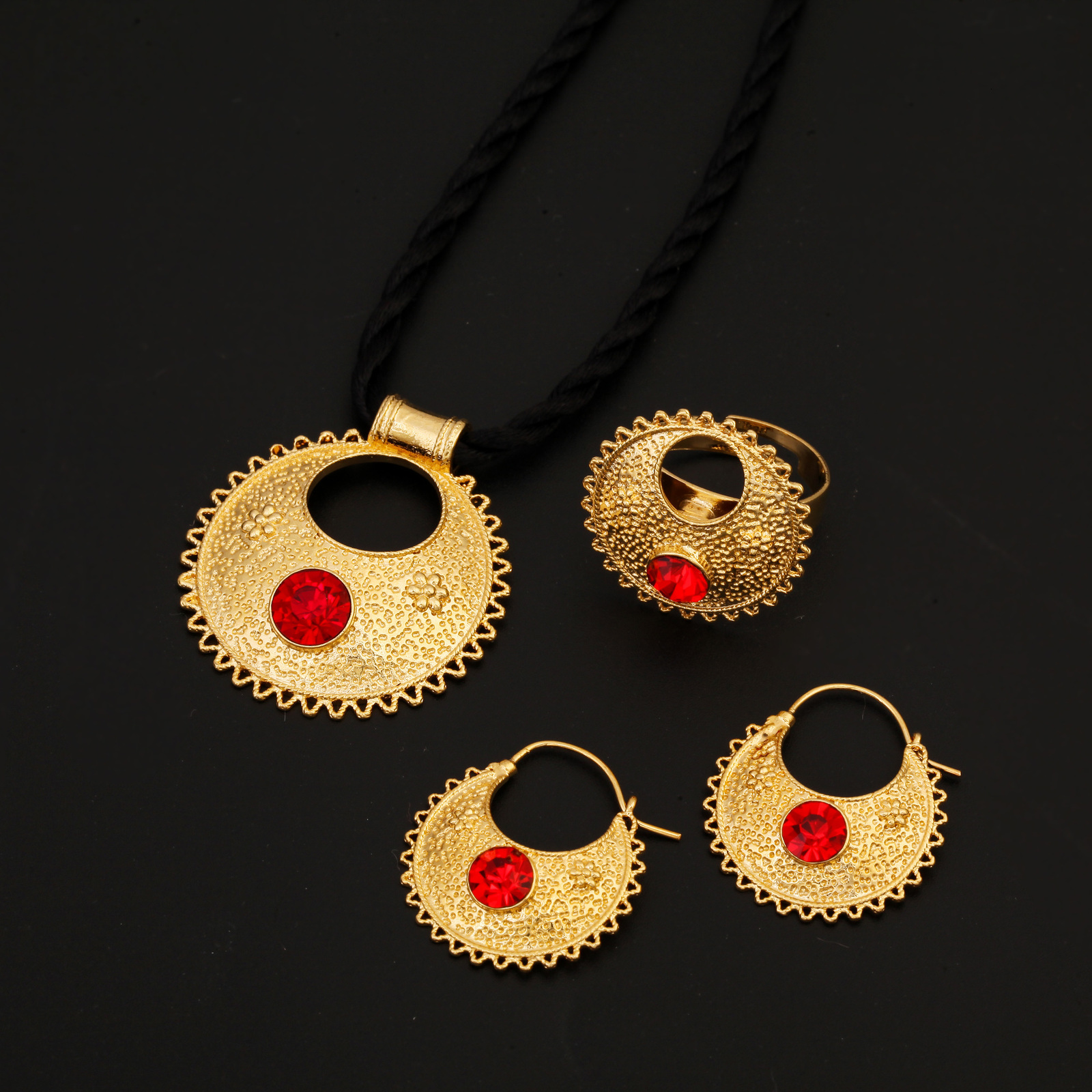 Wedding Jewelry Sets Blue Red Green Stone Ethiopian Pendant Necklaces Earrings Ring Gold Color Africa Bride Wedding Jewelry Set 230313
Wedding Jewelry Sets Blue Red Green Stone Ethiopian Pendant Necklaces Earrings Ring Gold Color Africa Bride Wedding Jewelry Set 230313