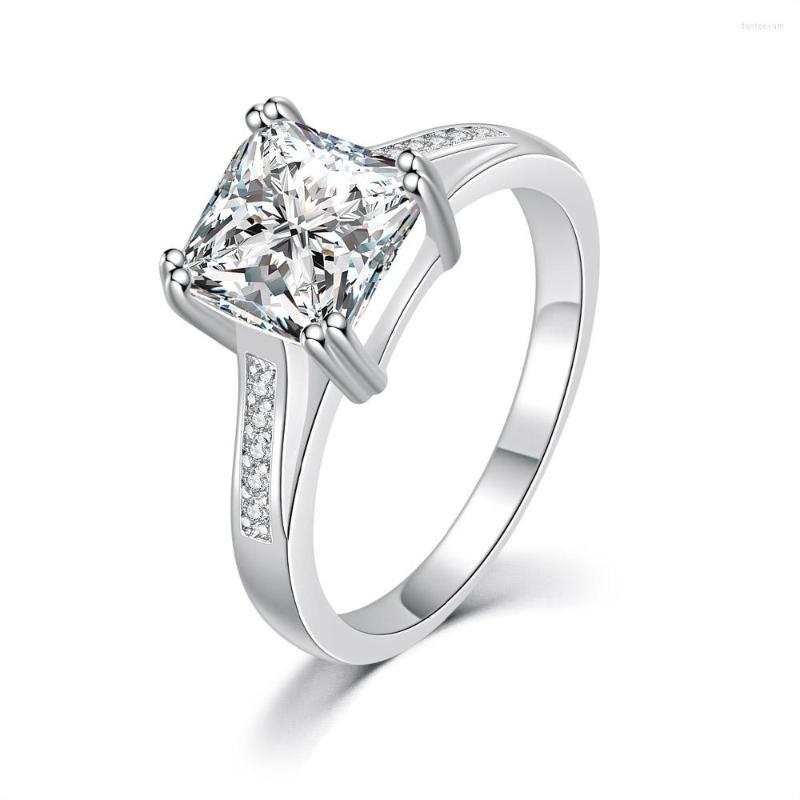 Wedding Rings Big Crystal Luxury Finger For Women Bride Gorgeous Dazzling Zircon Women's Ring Wholesale Trend 2023 Jewelry R569
Wedding Rings Big Crystal Luxury Finger For Women Bride Gorgeous Dazzling Zircon Women's Ring Wholesale Trend 2023 Jewelry R569