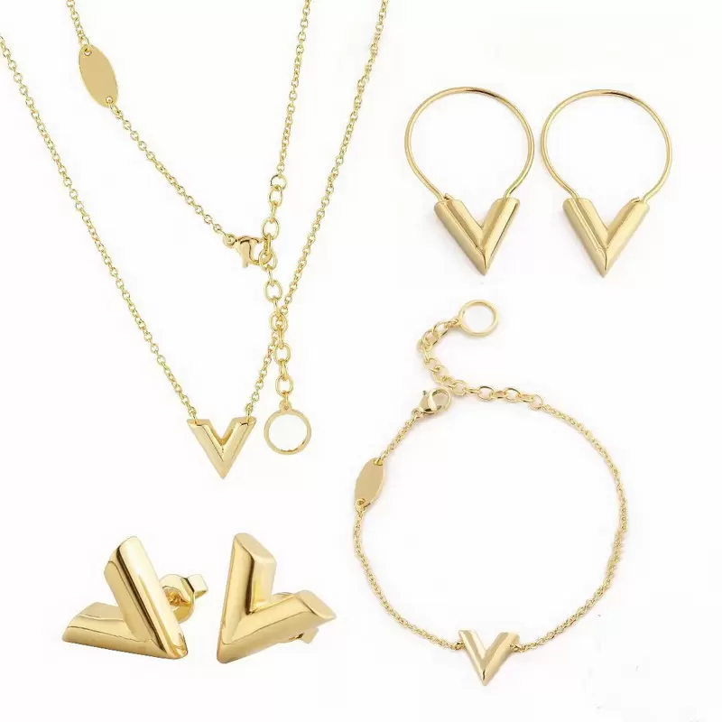 Europe America Fashion Style Jewelry Sets Lady Women Titanium Steel V Initials Charm Pendant Necklace Bracelet Stud Earrings Sets 3 Color, No original box
Europe America Fashion Style Jewelry Sets Lady Women Titanium Steel V Initials Charm Pendant Necklace Bracelet Stud Earrings Sets 3 Color, No original box