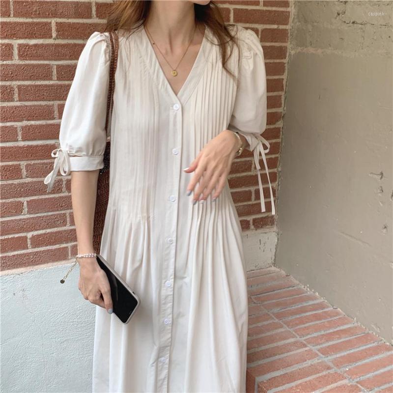 Party Dresses Vintage Summer Long Dress Womens Pleated Design V-Neck Loose 2023 Solid Short Sleeve Female Casual Breasted Sundresses, Beige
Party Dresses Vintage Summer Long Dress Womens Pleated Design V-Neck Loose 2023 Solid Short Sleeve Female Casual Breasted Sundresses, Beige