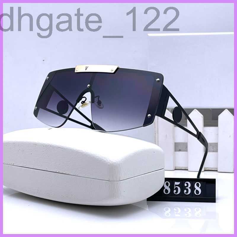 designer Mens Fashion Sunglasses New Designer Women Sun Glasses Summer Outdoor Beach Driving Eyewear With Box Womens Casual V8AB
designer Mens Fashion Sunglasses New Designer Women Sun Glasses Summer Outdoor Beach Driving Eyewear With Box Womens Casual V8AB