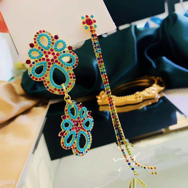 Dangle Earrings & Chandelier Fashion Korean Color Rhinestone Pendant Crystal Elegant For Women Jewelry GiftsDangle
Dangle Earrings & Chandelier Fashion Korean Color Rhinestone Pendant Crystal Elegant For Women Jewelry GiftsDangle