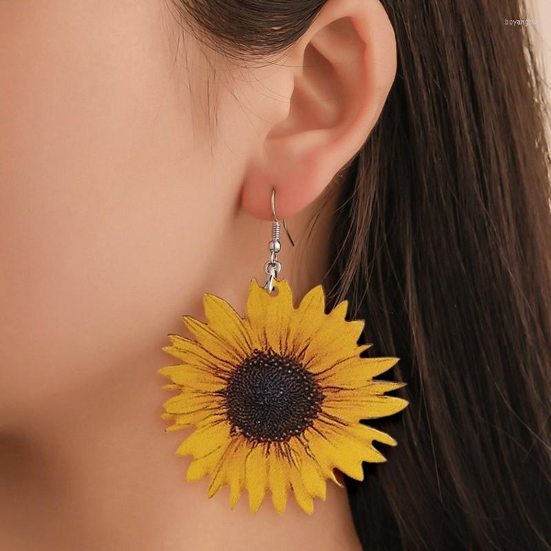 Stud Earrings Sunflower Flower Ear Hook Yellow Big Korea Temperament Net Wood Personality Exaggerated Summer Wild
Stud Earrings Sunflower Flower Ear Hook Yellow Big Korea Temperament Net Wood Personality Exaggerated Summer Wild