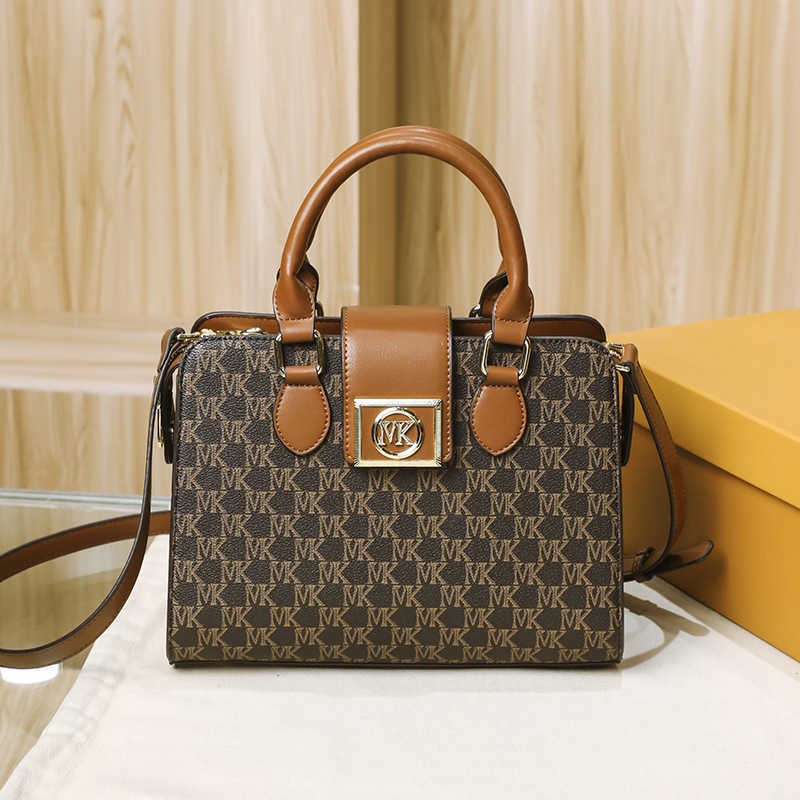 Bag Air Commuter Women's Handbag 2023 new leather middle-aged mother bag women's one-shoulder messenger, Brown5
Bag Air Commuter Women's Handbag 2023 new leather middle-aged mother bag women's one-shoulder messenger, Brown5