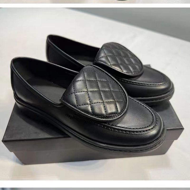 Dress Shoes Round Toe Small Leather Women s Fashion Metal Decoration Loafers Solid Color British Style All match Flat Single 230313, Dark khaki
Dress Shoes Round Toe Small Leather Women s Fashion Metal Decoration Loafers Solid Color British Style All match Flat Single 230313, Dark khaki