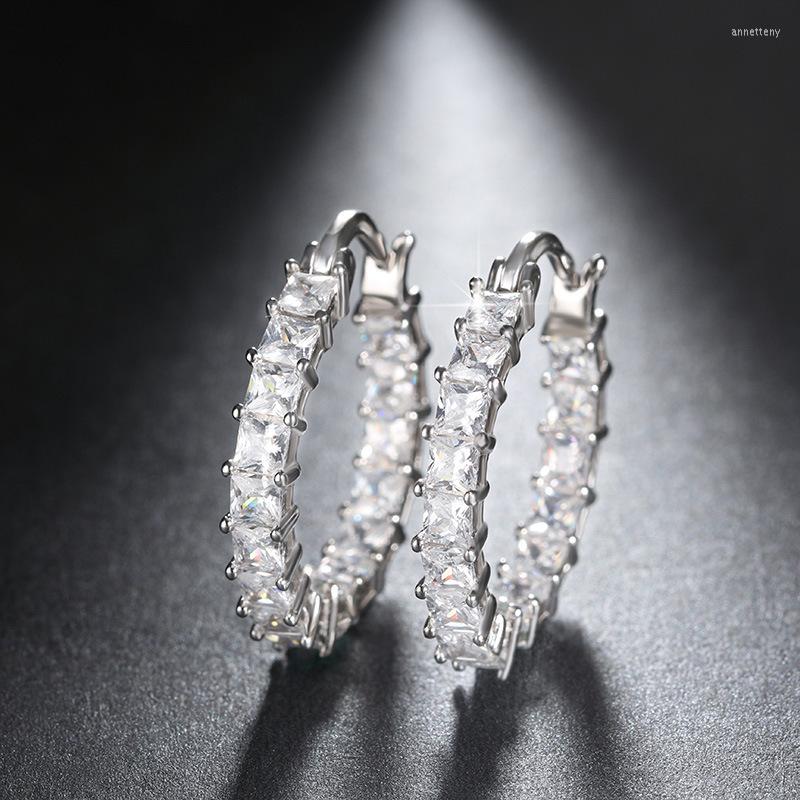 Hoop Earrings Dainty Luxury Crystal Big For Women Wedding Party Aesthetic Accessories Shiny Zircon Piercing Lobe Jewelry KCE115
Hoop Earrings Dainty Luxury Crystal Big For Women Wedding Party Aesthetic Accessories Shiny Zircon Piercing Lobe Jewelry KCE115