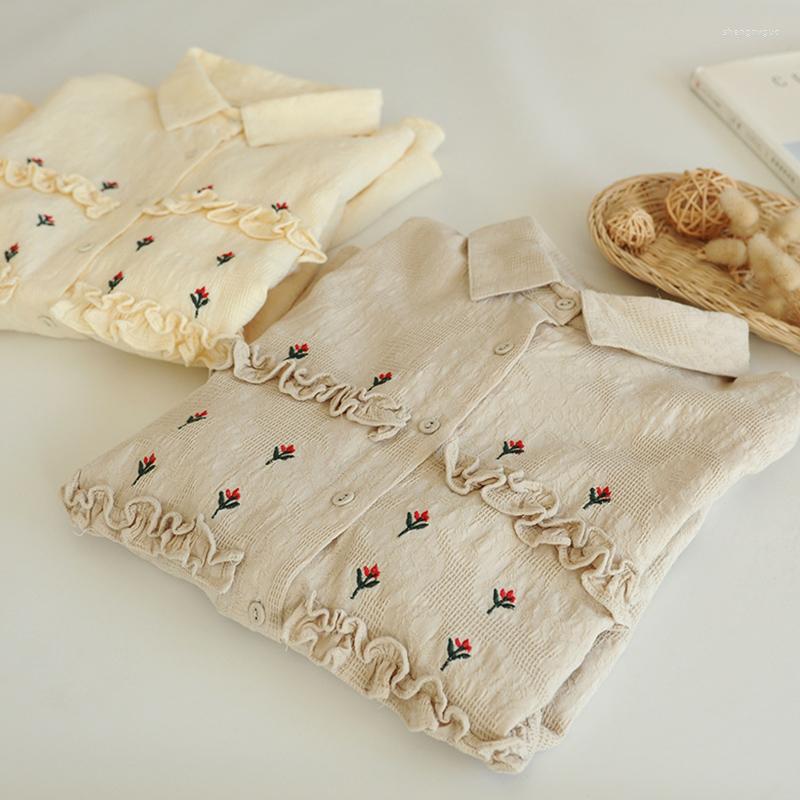 Women's Blouses Spring Casual Weet Black Embroidery Lapel Shirt Women Solid Beige Coffee Color Cotton Long Sleeved Blouse Tops U200
Women's Blouses Spring Casual Weet Black Embroidery Lapel Shirt Women Solid Beige Coffee Color Cotton Long Sleeved Blouse Tops U200