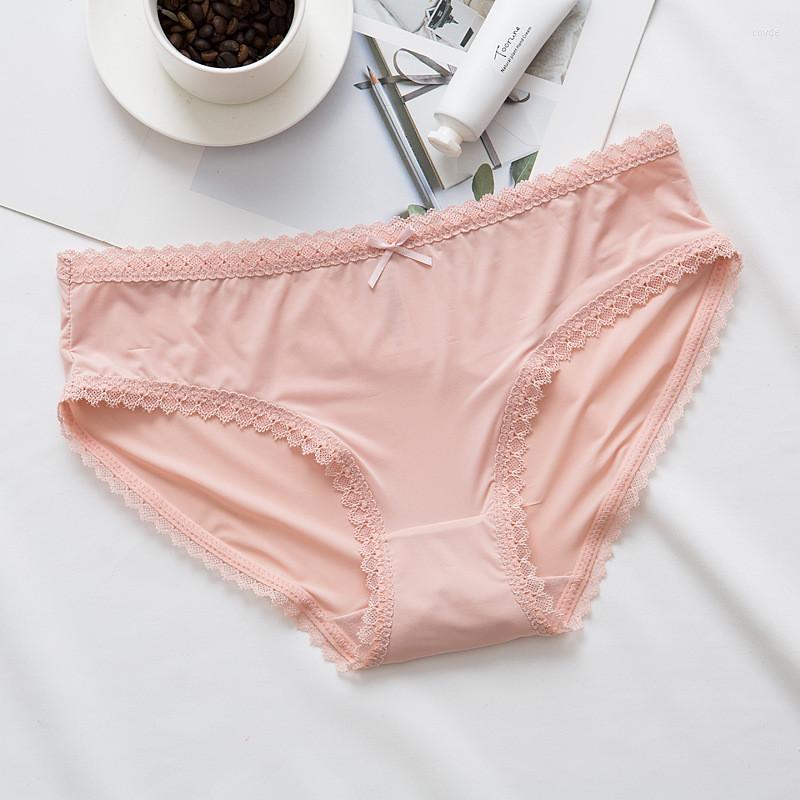 Women's Panties Girls Non-marking Comfortable Underpants Ice Silk Low-rise Women Briefs Simple Lace-trimmed Ladies, Black
Women's Panties Girls Non-marking Comfortable Underpants Ice Silk Low-rise Women Briefs Simple Lace-trimmed Ladies, Black