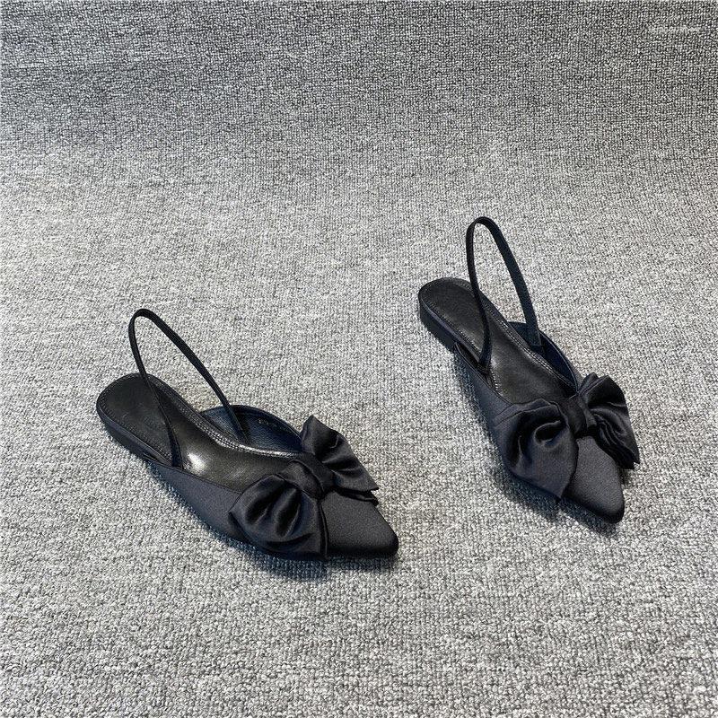 Sandals European Leather Shoes 2023 Summer Pointed Toe Low Bow High Heels Matching Flat Retro, Black
Sandals European Leather Shoes 2023 Summer Pointed Toe Low Bow High Heels Matching Flat Retro, Black