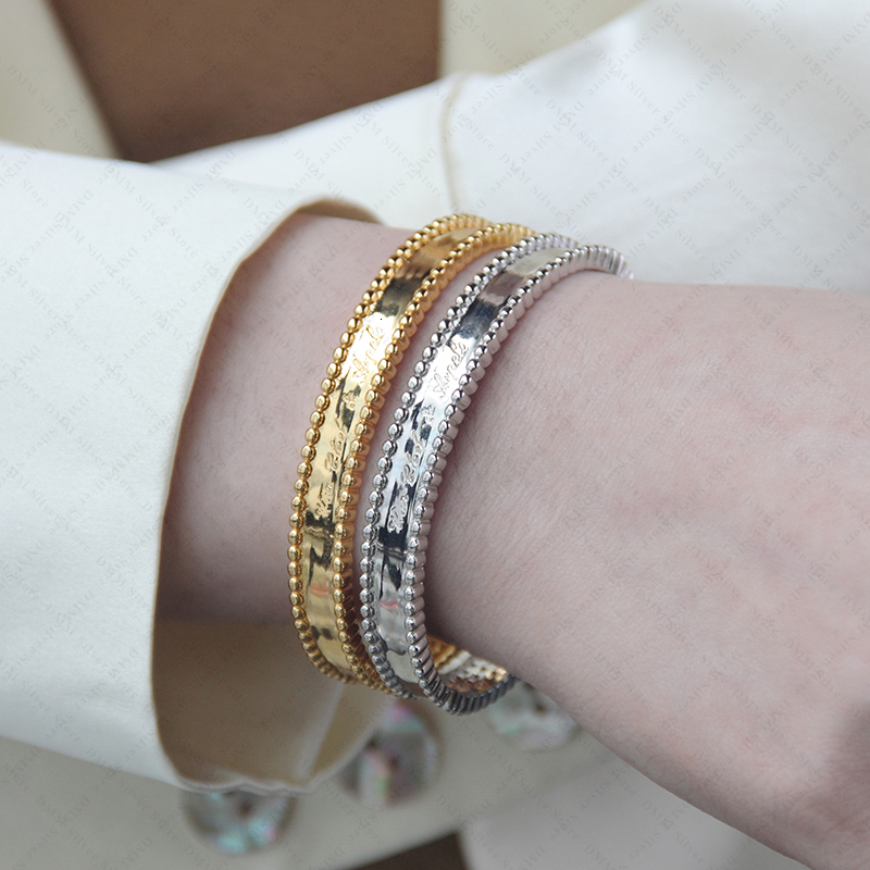 Bangle High Quality Trend 925 Sterling Silver Round Bead Edge Signature Bracelet Women Fashion Brand Luxury End Party Jewelry 230313
Bangle High Quality Trend 925 Sterling Silver Round Bead Edge Signature Bracelet Women Fashion Brand Luxury End Party Jewelry 230313