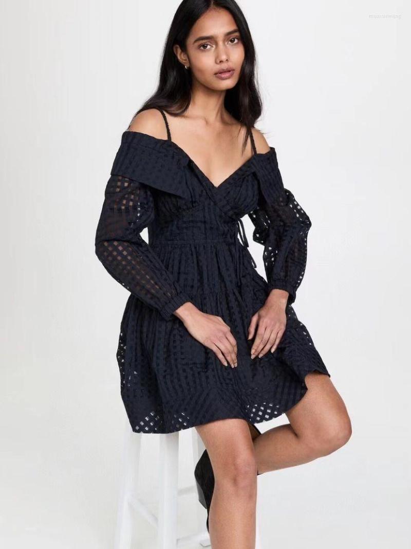 Casual Dresses High Quality Autumn Women Fashion Runway Designer V Neck Off The Shoulder Suspenders Silk Cotton Short Dress, Blue
Casual Dresses High Quality Autumn Women Fashion Runway Designer V Neck Off The Shoulder Suspenders Silk Cotton Short Dress, Blue