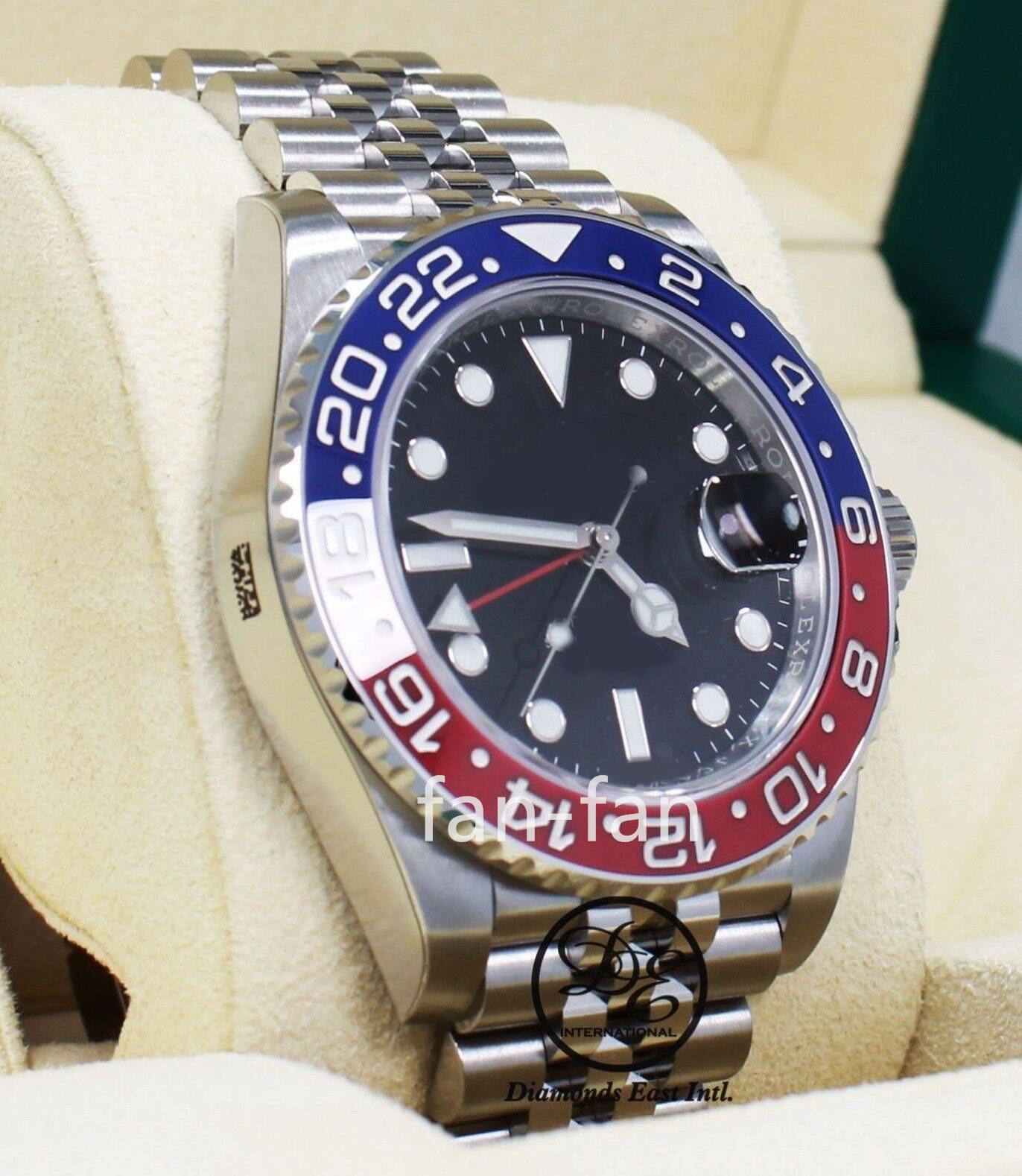 Clean Factory Cal.3186 40mm II 116719 BLRO PEPSI 18K White Gold Watch Box/Papers MINT
Clean Factory Cal.3186 40mm II 116719 BLRO PEPSI 18K White Gold Watch Box/Papers MINT