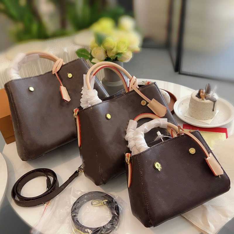 Female Tot bag three sizes handbag shoulder crossbody big brand trend Large capacity, 3 22cm
Female Tot bag three sizes handbag shoulder crossbody big brand trend Large capacity, 3 22cm